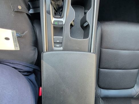 Used 2018 Honda Accord Sport image 24