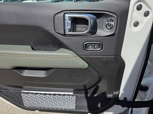 New 2026 Jeep Gladiator Mojave image 22