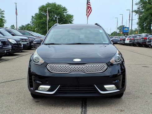 Used 2017 Kia Niro FWD image 2