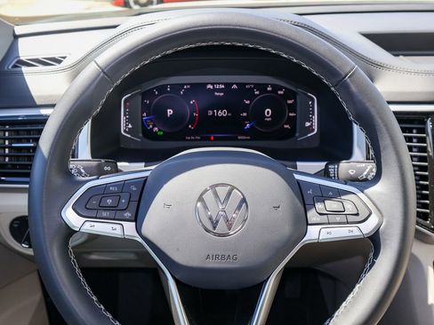 Certified 2023 Volkswagen Atlas SE w/ Panoramic Sunroof Package image 23