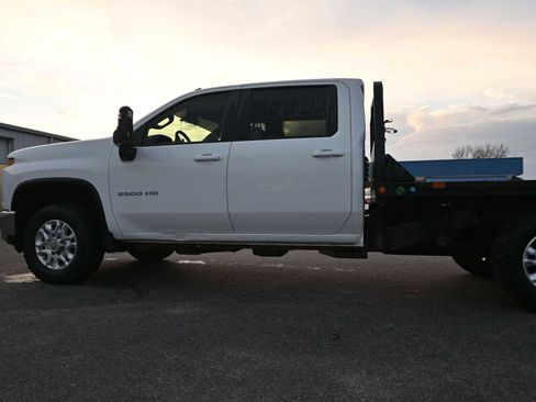 Used 2022 Chevrolet Silverado 2500 LT w/ Convenience Package image 25