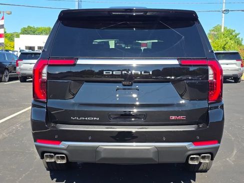 New 2026 GMC Yukon Denali w/ Denali Reserve Package AWD/4WD image 16