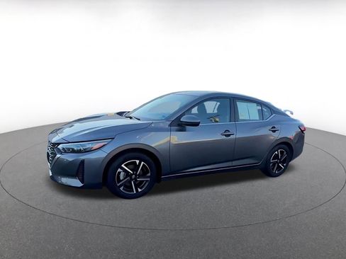 Used 2025 Nissan Sentra SV image 8