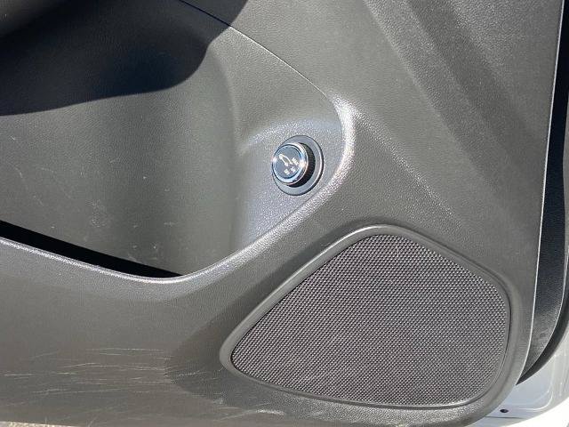 Used 2024 Buick Encore GX Preferred FWD image 19