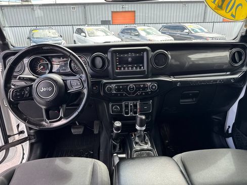 Used 2021 Jeep Wrangler Unlimited Sport AWD/4WD image 12