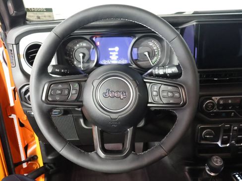 Used 2025 Jeep Wrangler Unlimited Sport S 4xe w/ Convenience Group AWD/4WD image 29