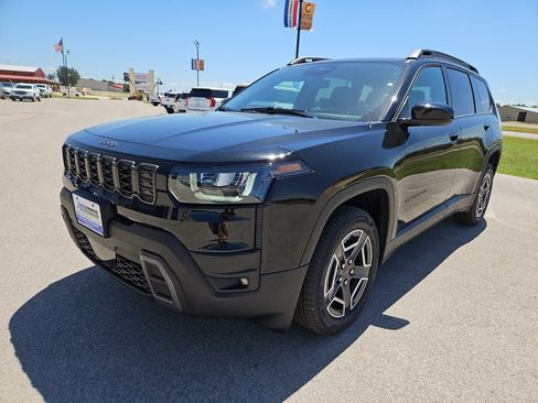 New 2026 Jeep Cherokee Laredo AWD/4WD image 1