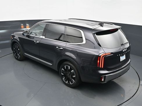 Used 2025 Kia Telluride SX w/ SX Captain's Chair Package FWD image 20