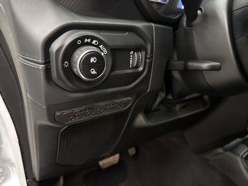 New 2026 Jeep Gladiator Mojave image 12