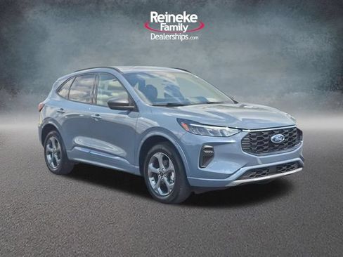 Certified 2024 Ford Escape ST-Line w/ Tech Pack #1 AWD/4WD image 3