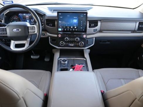 Used 2024 Ford Expedition Max Limited image 2