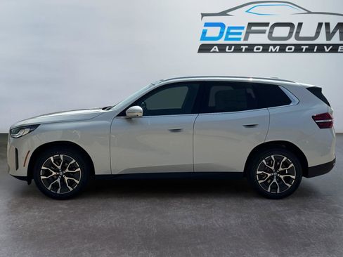 Used 2025 BMW X3 xDrive30i w/ Premium Package image 6