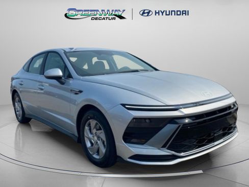 New 2026 Hyundai Sonata SE image 1