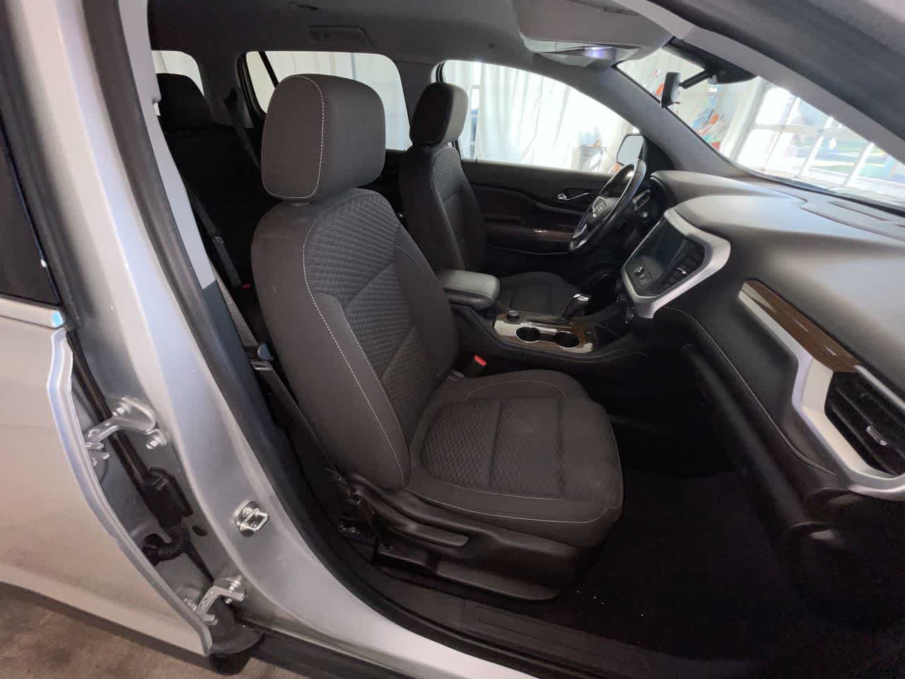 Used 2019 GMC Acadia SLE AWD/4WD image 25
