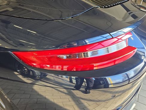 Used 2018 Porsche 911 Carrera image 35