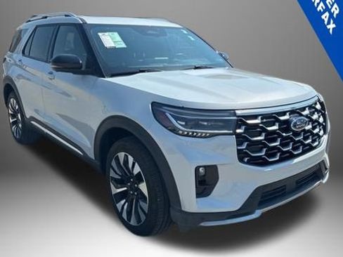Used 2025 Ford Explorer Platinum w/ LUX Leather Package AWD/4WD image 1