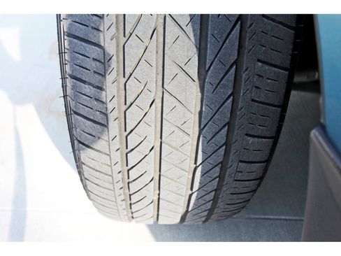 Used 2025 Toyota Camry XLE image 31