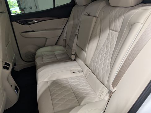 Used 2023 Buick Envision Avenir AWD/4WD image 15
