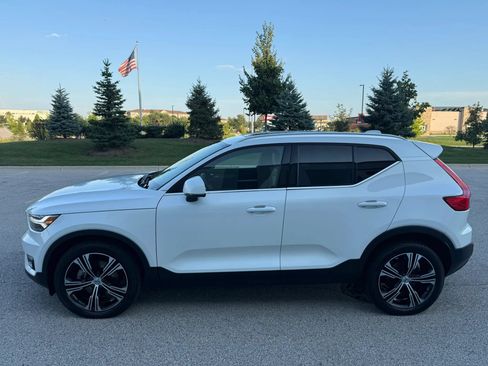 Used 2021 Volvo XC40 T5 Inscription w/ Advanced Package AWD/4WD image 3