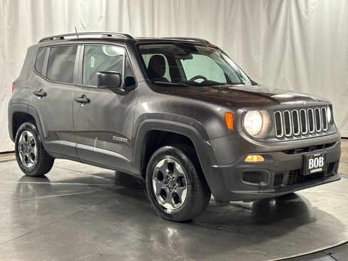 Used 2018 Jeep Renegade Sport w/ Power & Air Group AWD/4WD image 7