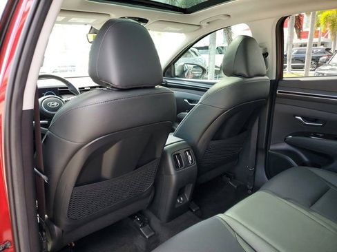 Certified 2024 Hyundai Tucson Limited image 9