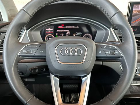 Used 2023 Audi Q5 e Premium Plus w/ Premium Plus Package AWD/4WD image 23