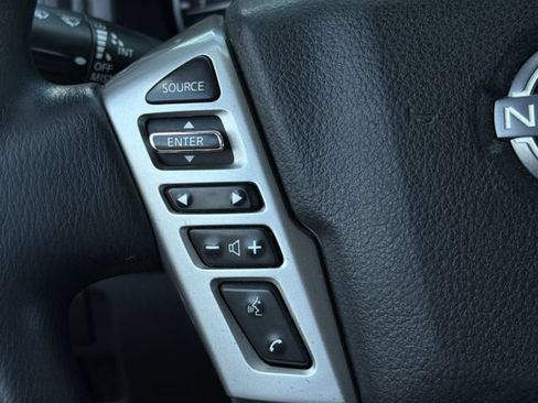 Used 2024 Nissan Titan SV AWD/4WD image 29