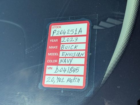 Used 2023 Buick Envision Essence image 11