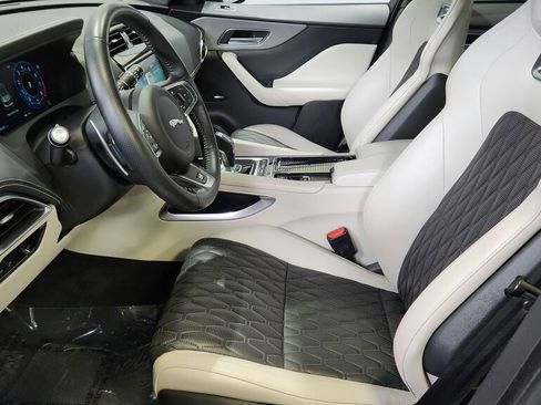 Used 2020 Jaguar F-PACE SVR image 26