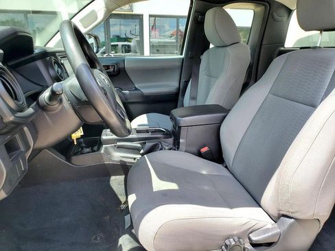 Used 2016 Toyota Tacoma SR RWD image 12