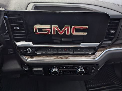 New 2026 GMC Sierra 1500 Elevation image 23