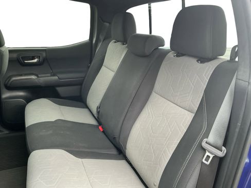 Used 2023 Toyota Tacoma TRD Off-Road image 13