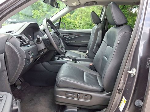 Used 2020 Honda Pilot Touring image 11
