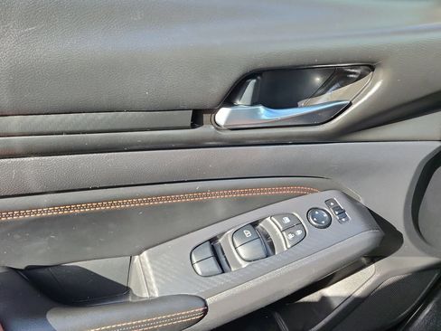 Used 2019 Nissan Altima 2.5 SR FWD image 20