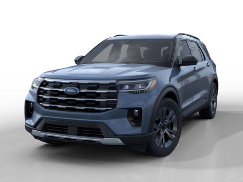 New 2026 Ford Explorer Active image 2