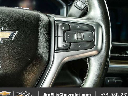 Used 2024 Chevrolet Silverado 2500 LT AWD/4WD image 11