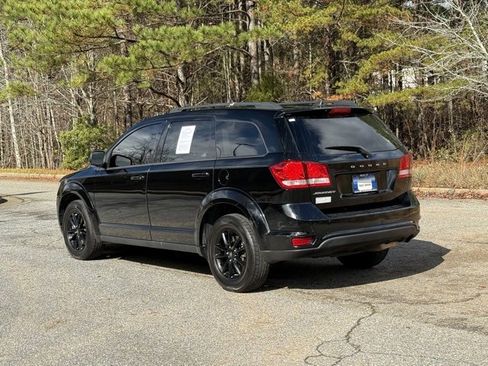 Used 2019 Dodge Journey SE w/ Connectivity Group image 3