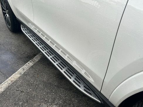 Used 2024 Mercedes-Benz GLS 450 4MATIC image 39