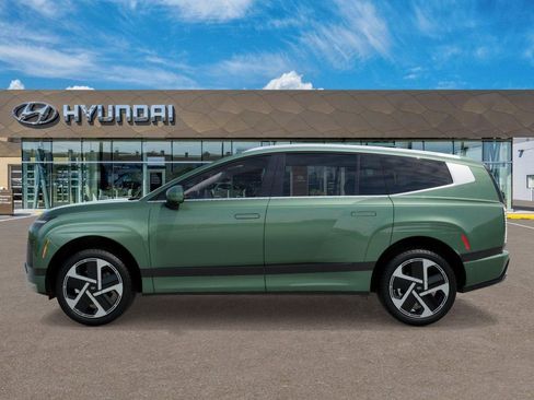 New 2026 Hyundai Ioniq 9 Calligraphy AWD/4WD image 3