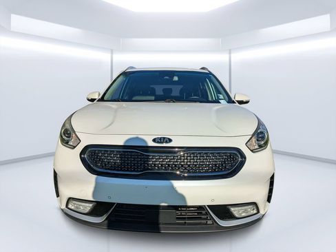 Used 2018 Kia Niro Touring FWD image 8
