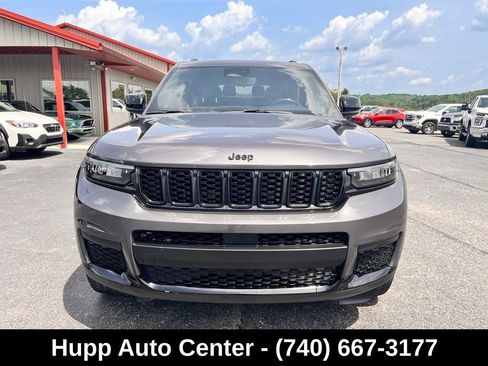 Used 2022 Jeep Grand Cherokee L Laredo AWD/4WD image 2