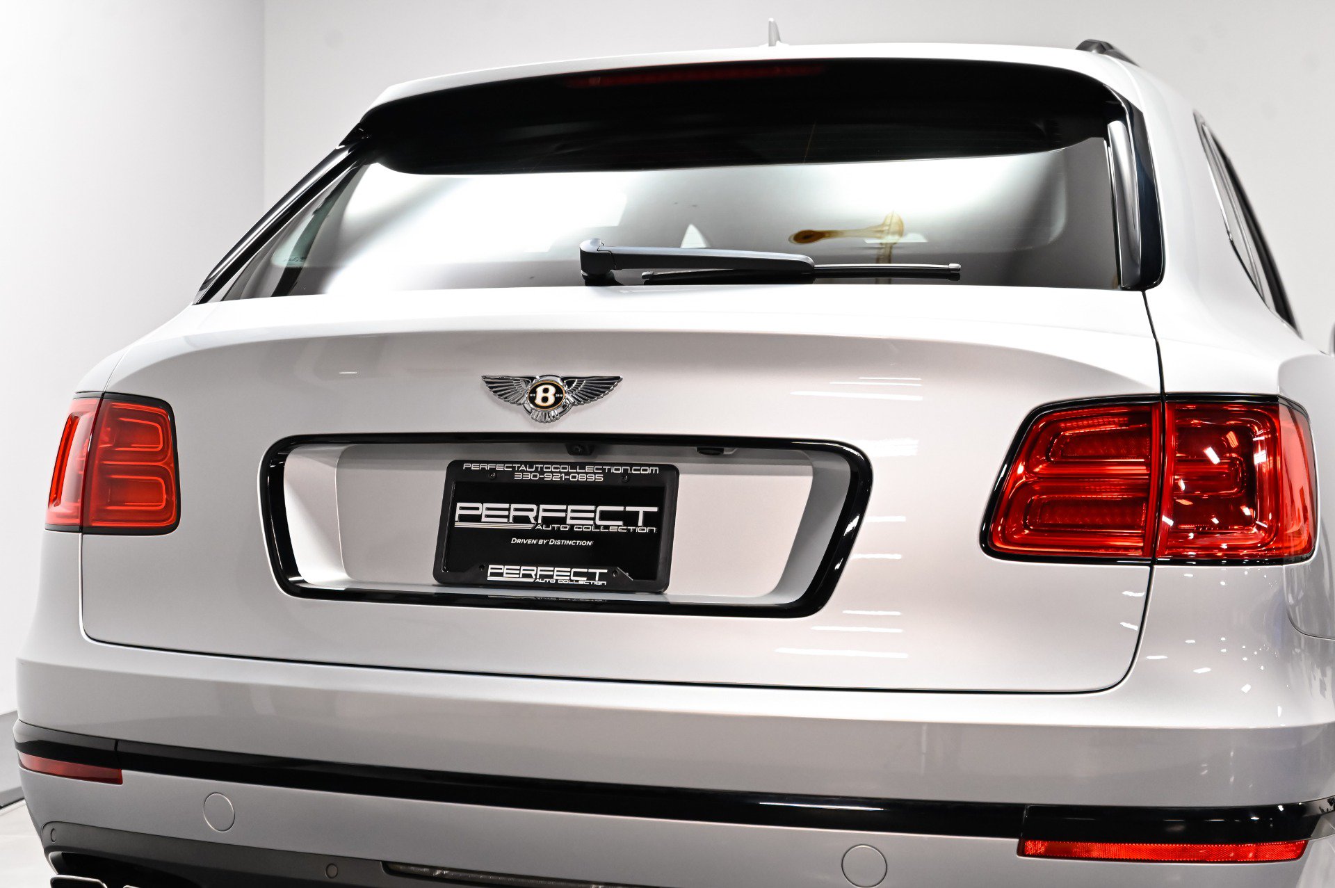 Used 2019 Bentley Bentayga AWD/4WD image 47