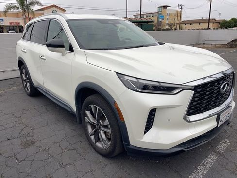 Certified 2023 INFINITI QX60 Luxe w/ Cargo Package FWD image 1