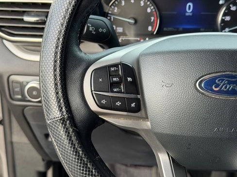Used 2021 Ford Explorer XLT w/ Equipment Group 202A RWD image 19
