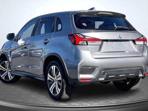 Used 2020 Mitsubishi Outlander Sport SE image 2