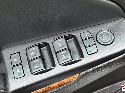 Used 2016 Chevrolet Tahoe LTZ image 13