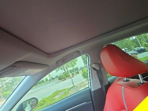 Used 2022 Toyota Camry XSE FWD image 18