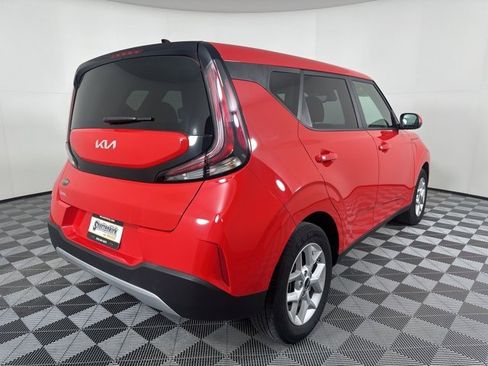 Used 2024 Kia Soul LX w/ Option Group 015 image 3