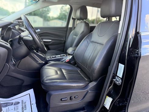 Used 2013 Ford Escape Titanium w/ Parking Technology Pkg FWD image 10
