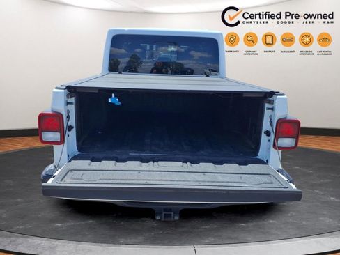 Used 2025 Jeep Gladiator Sport AWD/4WD image 18